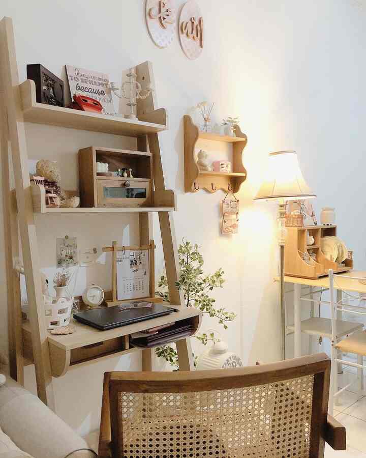 Happy sunday…aku suka banget klo malam pake cahaya lampu dengan warna warm,membuat ruangan lebih nyaman dan hangat..dengan beberapa furniture kayu dan perintilan dengan warna yang lebih soft dan natural membuat ruangan didalam rumah semakin nyaman 🤍🤍


#bendafavorite #rekomendedfurniture #rekomendeddecoritems