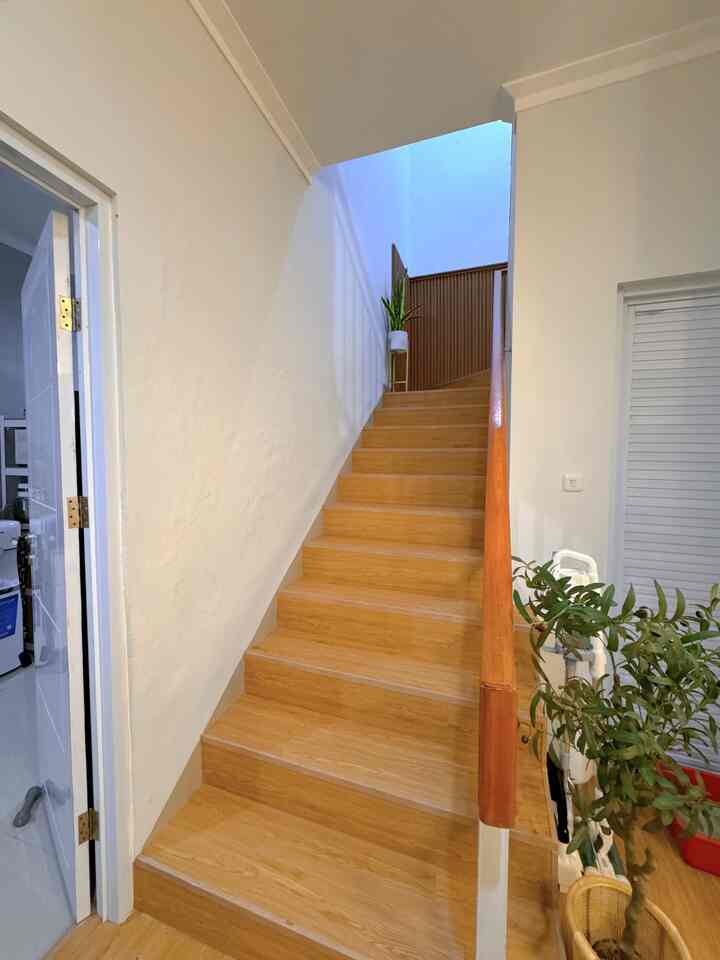 Tangga rumahku 



#tanggarumah #flooring #rumahminumalis #japandistyle #inspirasidinding 