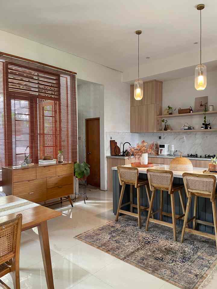 Another favorite spot at @kns.living 🍃
-
Menambah tanaman di dekat kaca rumah dengan pencahayaan sinmat yang cukup bisa menjadi ide dekorasi ruang dengan tanaman hias pilihan kalian, ruangan terlihat lebih fresh kan 😊
.
#KNSLiving
#Tropicalhouse
#Minimalistmodern
#HomeStyling
#Openspacehouse
#Plantdecoration