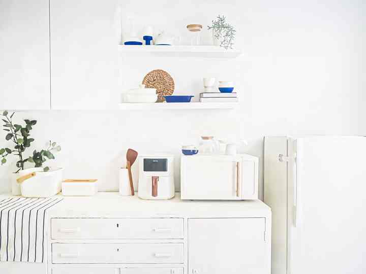 White kitchen dreams 🤍
I have always dreamed of having a white and bright kitchen. By maximizing existing furniture and adding some additional furniture, I don't think it needs to be expensive to make your dream kitchen come true. Here I used an old cupboard which I repainted white, a refrigerator and microwave which I covered with paper, and added a Knoxhult cupboard as well as a shelf for the top. A little greenery and wooden elements in some parts, makes everything more harmonious and feels more minimalist 🤍

#MyDreamKitchen
#KitchenIdeas
#KitchenInspiration
#Scandinavian
#Coastal
#Old house
#DecorLowBudget
#Bandung