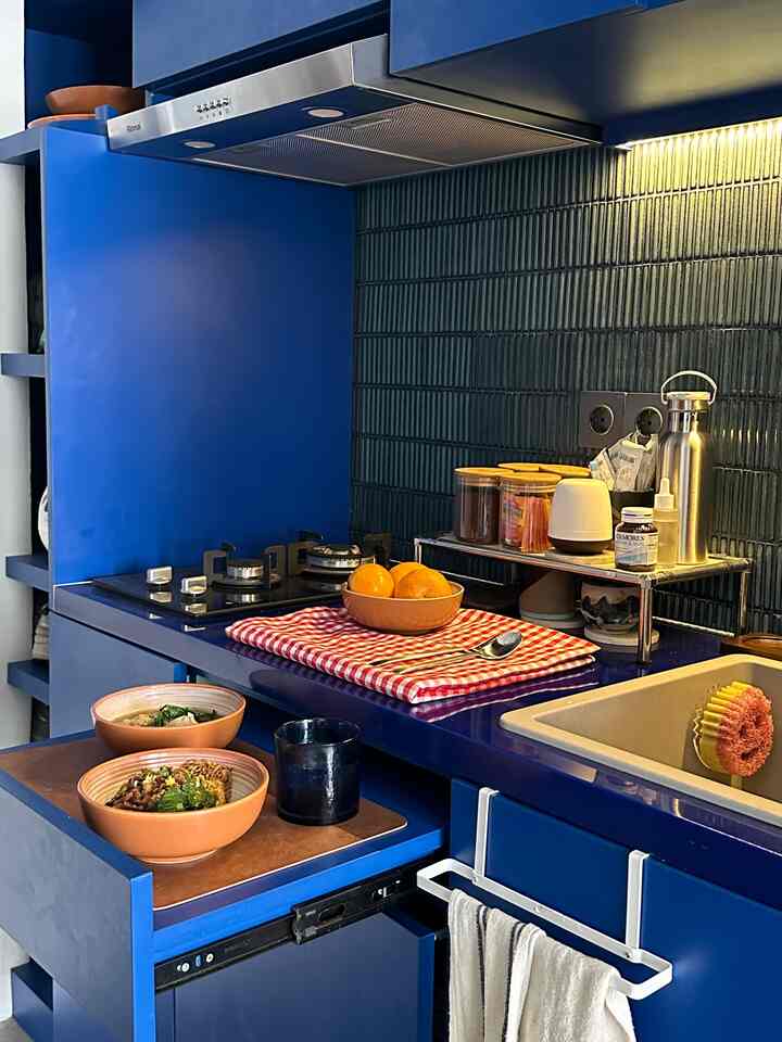 Minggu yang cerah untuk memasak 👨🏻‍🍳

#mydreamkitchen #kitchenideas #kitcheninspiration #studioapartment #lowbudgethomedecor