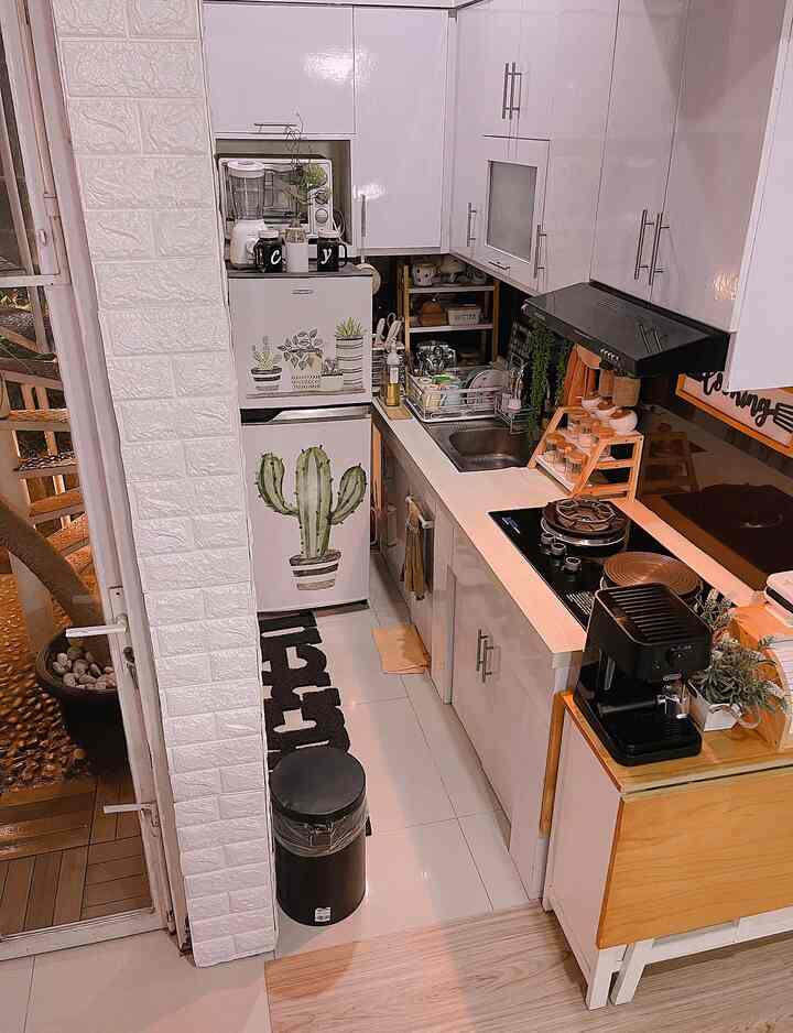 mydreamkitchen✨

untuk mewujudkan impian mempunyai dapur yang rapih, bersih dan aesthetic menurutku sangat bergantung pada pemilihan barang-barangnya.

pemilihan barang apa yang akan kita gunakan, barang apa yg fungsional dan tentunya pemilihan warna yang sesuai dengan tema dapur kita.

ditambah dekorasi dekorasi cantik atau penambahan bunga artificial yang akan mempercantik dapur kita🥰

#mydreamkitchen #kitchenideas #kitcheninspiration #kitchenminimalist #dapurminimalist