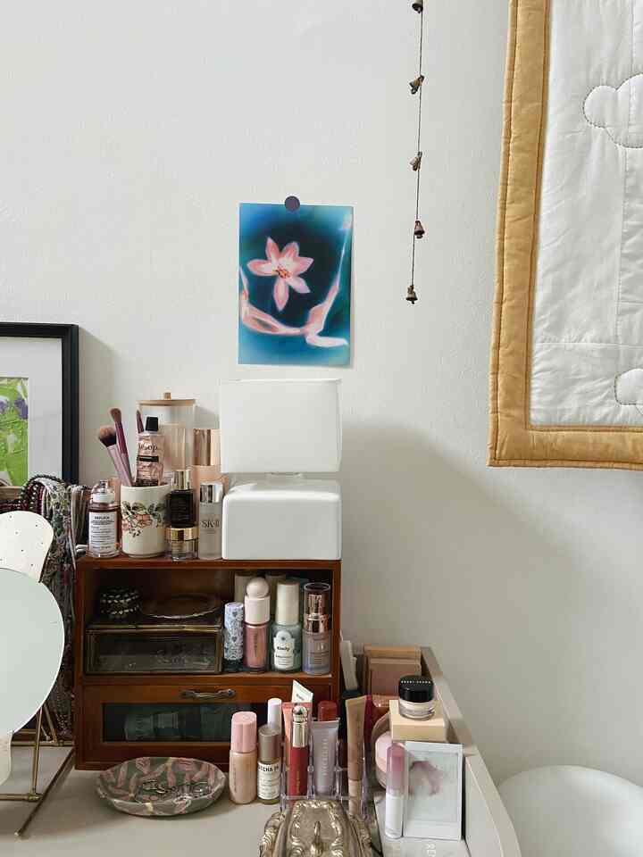 Akhir pekan di settlementateleven. Harus membereskan kesombonganku, membaca buku dan sedikit bersantai

#ruang kecil
#hidup bersama anak-anak
#dekorasi rumah
#desain interior
#dekorasi ruang tamu
#72m2
#rumahtumbuh