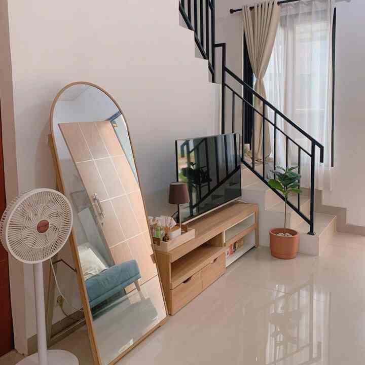 Hola Tetangga Ohouse ! 💙
Color palette asrarumah dominan memakai warna brown & white🤎🤍
Selain karena aku suka warna 🤎 dan turunannya, menurut aku kedua warna ini lebih mudah dikombinasikan satu sama lain, dan juga membuat suasana lebih terang dan hangat 🤎🤍

#BringColorsToMyHome
#HomeColorPalette
#PalleteWarnaRumah
#asrarumah
#rumah50sqm