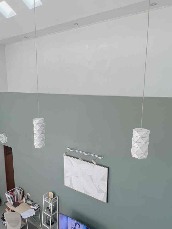 Palet warna buat rumah kloofliving ini ada :
1. Putih - sage green
2. Terracota - hitam
3. Kayu muda - putih
4. Abu - putih
Beberapa warna ini dipilih karena kloofliving mengusung tema japandi untuk di rumahnya. Jadi palet warnanya tidak akan jauh-jauh dari yang tadi disebutkan. Untuk penambahan terracota itu membuat warna rumah menjadi lebih “homy” dibandingkan dengan warna abu  semen yang mungkin akan lebih ke industrial. Jadi yaa warna-warna inilah yang kita pilih ✌🏻
#bringscolorstomyhome #homecolorpalette #paletwarnarumah