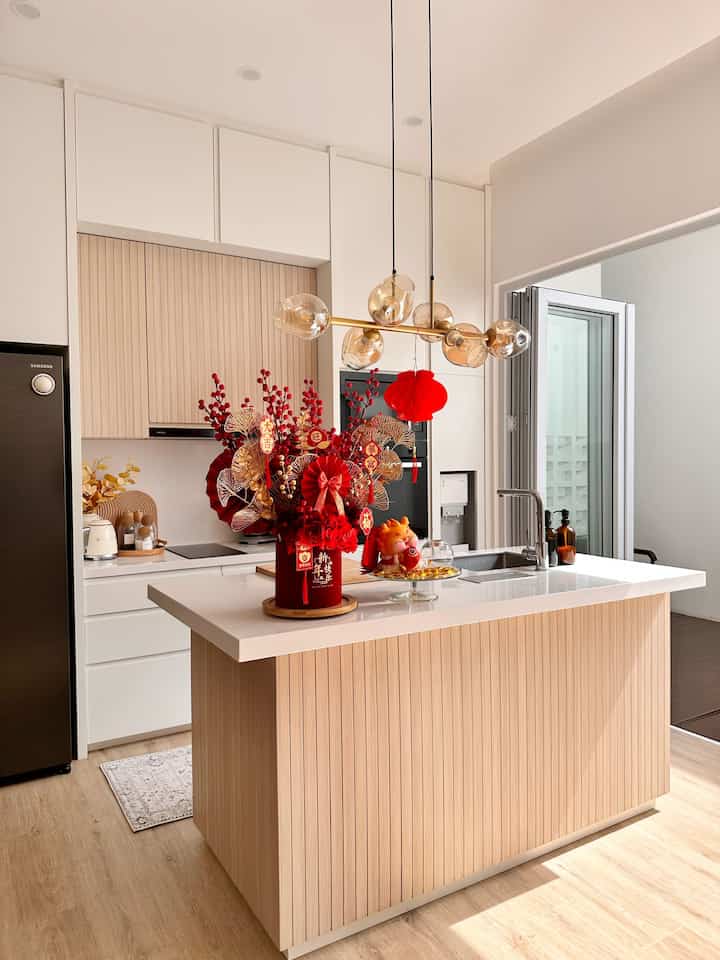 Kali ini aku mendekor tema Chinese New Year 2024 yang sebentar lagi tiba.
Terlihat meriah dan eye catching karena dominan aksesoris dekorasi nya berwarna merah.

#ChineseNewYear2024
#GongXiGongXi
#Imlek2024
#Japandistyle
#ScandinavianHouse