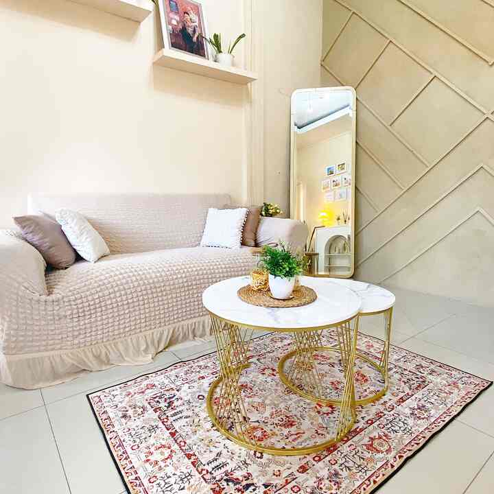 Karpet lantai 

Ternyata mengganti karpet lantai yang sebelumnya karpet polosan di ganti dengan karpet bermotif dapat mengubah suasana ruangan ini ✨

#karpetlantai #ruangtamutanpatv #ruangtamu #rumahdarabayu #bekasi #karpetruangtamu 