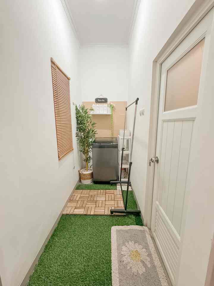 Laundry Room Mungil 🤍✨

Laundry room yang saat ini masih sangat sederhana di ruangan yang kecil mungil 🧺

#LaundryRoom
#RumahMinimalis
#LaundryRoomKecil
#HomeInspo
#DekorasiLowBudget
#RumahMungil
#Minimalist