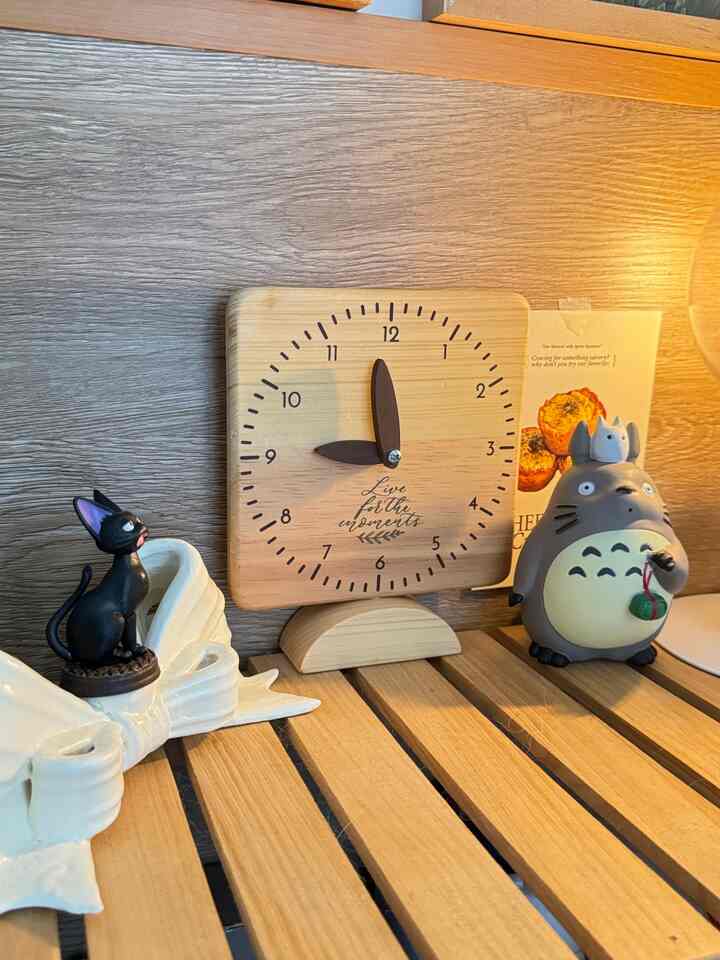 The instructions are shifted and sometimes moved so you don't get bored😝


#kylehome #homedecor #ghibli #jiji #woodentoys #perintilandekor #rumah