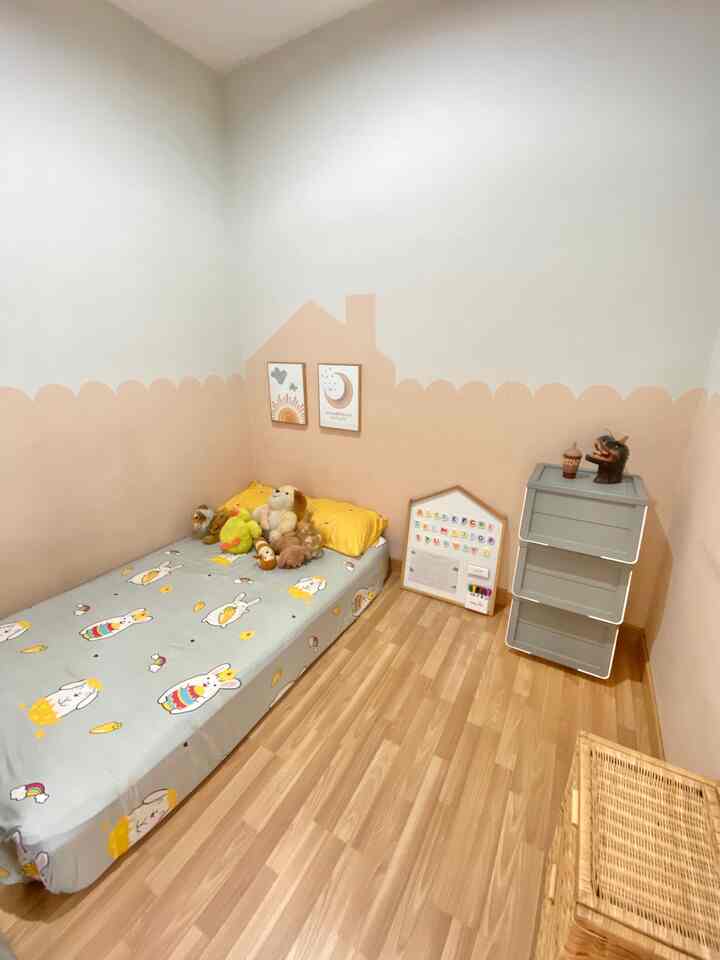 Kids Bed Room Inspiration ✨

kamar tidur anak yg ukurannya hanya 2,5m x 2,5m
belum banyak perintilan sih tapi kali ini ada yg baru, ada yg tau ngga apaan?? 🥰

#kidsroom #kidsbedroom #bedroom #homeinspo #roominspo #homedecor #homeliving #homeonspiration #homesweehome #playroom