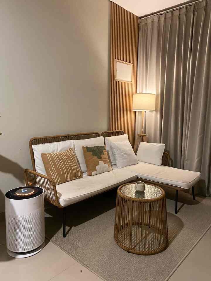 Standing Lamp yang bikin suasana ruang tamu lebih warm dan cozy tiap malam ✨

#HomeLighting #InspirasiLampu #LightingDesign #NaturalLight #StandingLamp #InteriorStyle #Japandi #LivingRoom