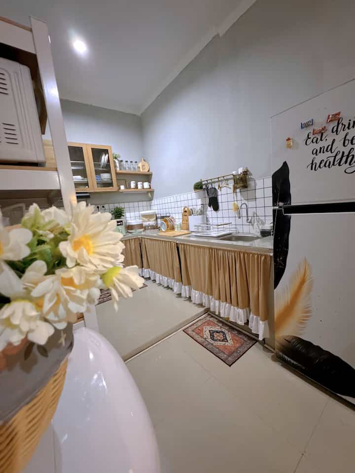 My kitchen  room dari berbagai angle 


#Dapurcantik #mydreamkitchen #inspirasidapur #perintilandapur #dapurku 