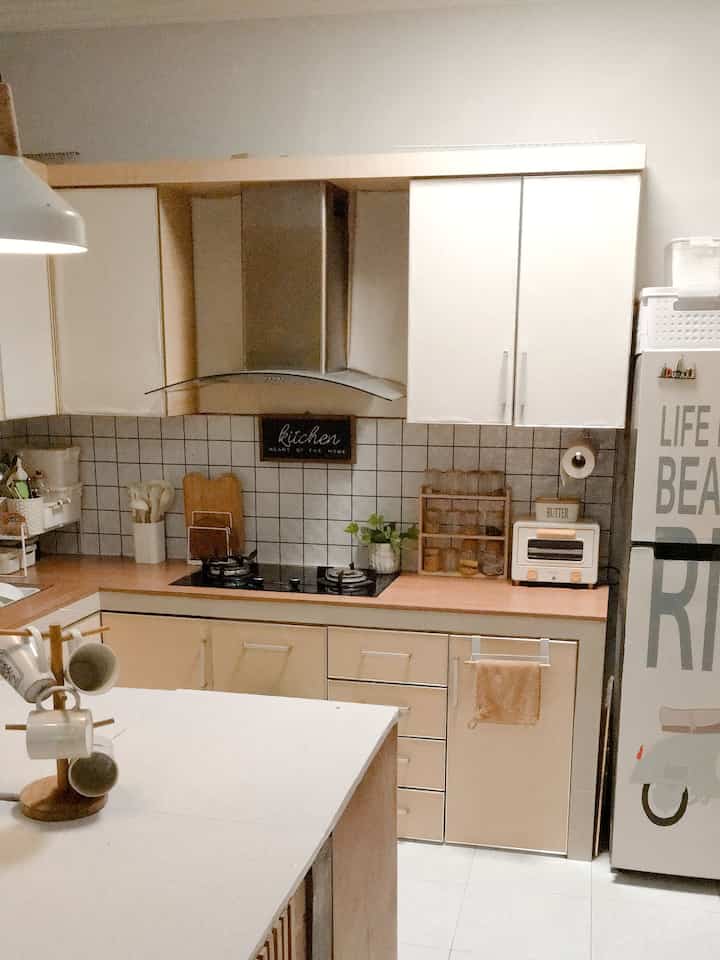 Area Dapur dan Perintilan nya...

#Japandiminimalis
#Kitchensetminimalis
#PerintilanDapur
#LowBudget #KitchenInspo #DapurIdaman #homecafe 