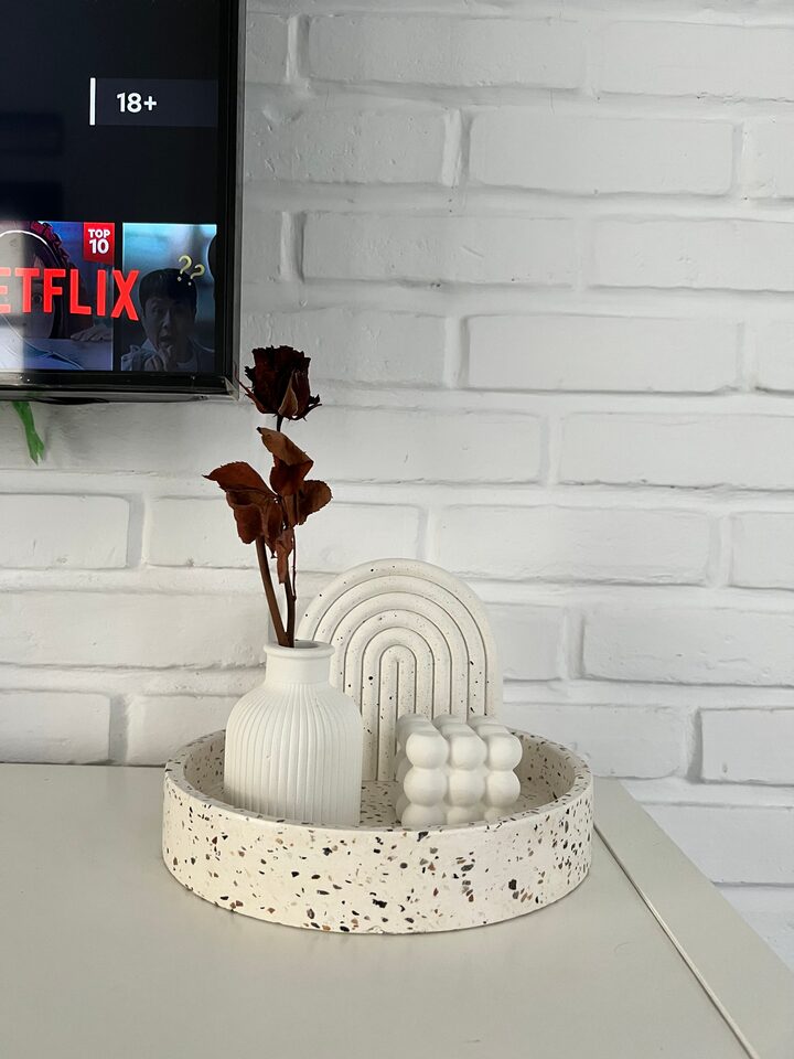 short form carousel card thumbnail