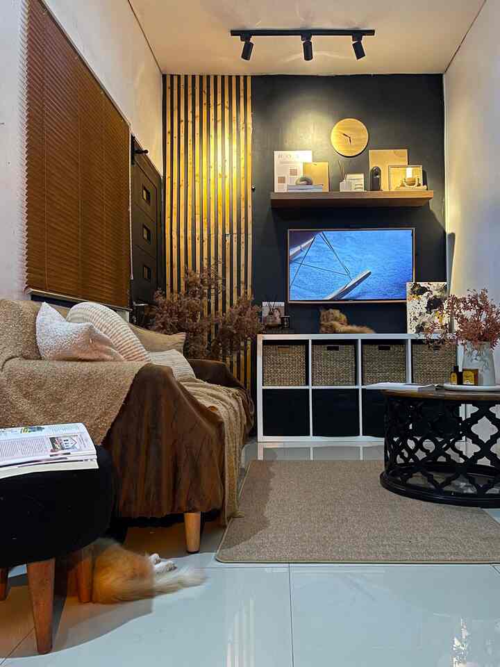 ➖ Rainy Days Mood 🤎

Musim hujan enaknya me-time ya, kucing aja sampe kruntelan hihi 🤎

#rainydays #rainsituations #homedecor #livingroom #ruangtv #ruangtamu #ruangkeluarga #ruanganmungil #ruanganfavorit #ruangankecil #warmandbold #warmandbolddecor #rusticmoderndecor #inspirasiruangtamu #inspirasiruangkeluarga #inspirasiruangtv #rumahdeveloper #rumahmungil #rumahkecil #qualitytime 