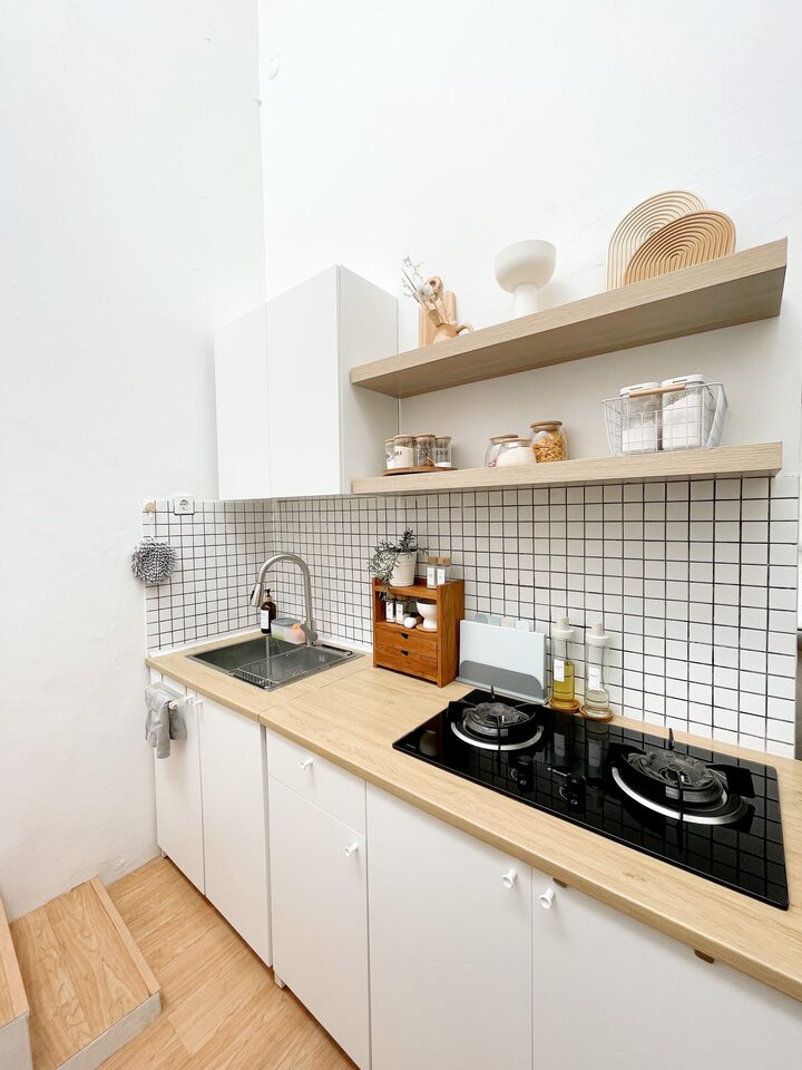 short form carousel card thumbnail