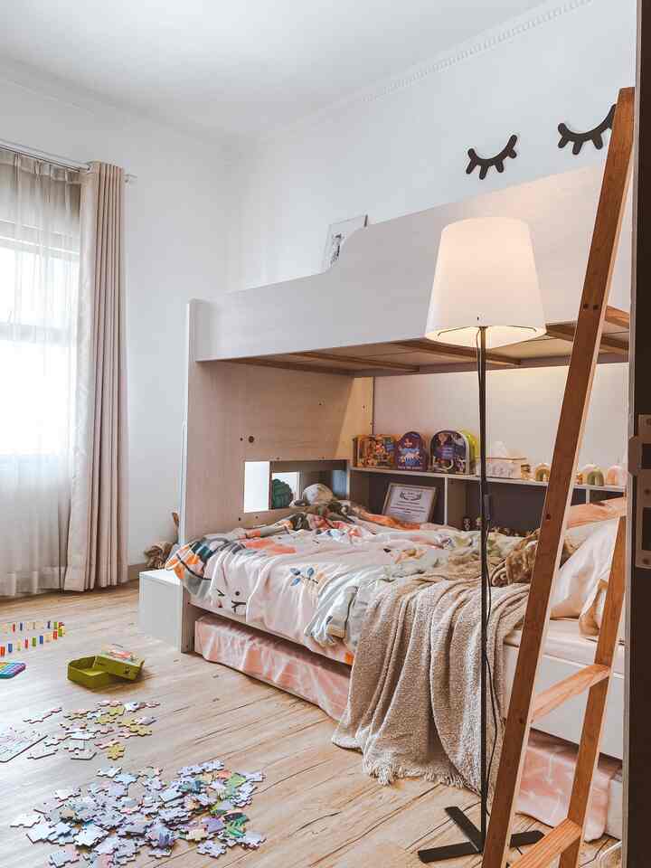 Kid's Bedroom
—
The children's bedroom in our house measures 3x3 m, we decided to use a bunkbed for space saving so the room still feels spacious
—
Apart from this bunk bed having 3 levels, this bunk bed is also complete with storage, so children can store books, toys or decorations which can make the room more comfortable and aesthetic
—
#KidsBedroom
#Children's bedrooms
#Children'sRoomInspiration
#KidsBedroomIdeas
#Children'sRoomDecoration