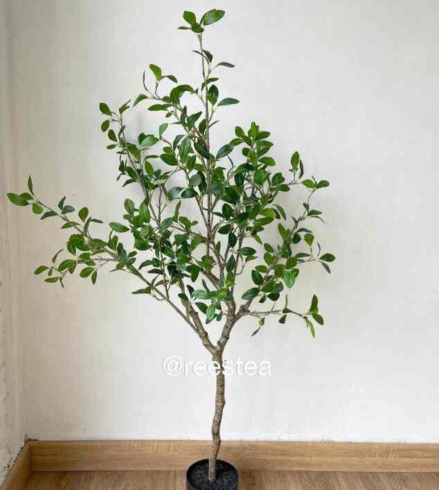 Pohon Beringin Tinggi 130cm /Pohon Hias Palsu / Artificial Plant