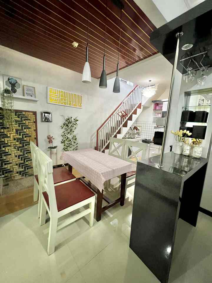 Selamat siang semuanya… untuk ruang makan nya masih ini-ini saja, karena rumah saya belum beranak pinak😁🙏 jadi modal geser-geser saja, Alhamdulillah dapat pemandangan baru…

Ruang makan ini gabung dengan dapur, dan bersebelahan dengan mushola juga dekat dengan Laundry room…

Happy Fasting semuanya.. 


#dinningroomStyling #designdapur #designruangmakan
#ruangmakan #stylingRuangMakan #inspirasiRuangMakan