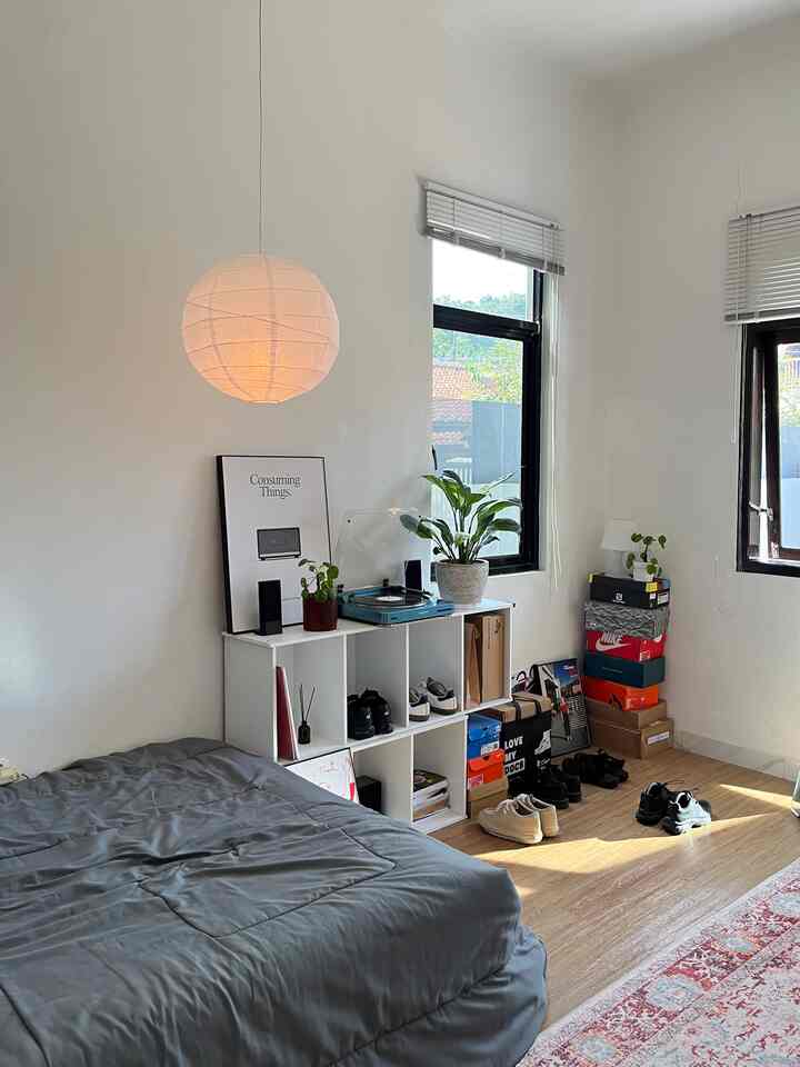 Saya suka saat matahari terbit🤩

#StylingRuangTidur #BedroomStyling #InspirasiBedroom #Midcentury #dekorkamar #kamartidur #dekorasikamartidur