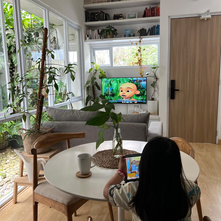 short form carousel card thumbnail