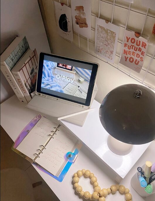 short form carousel card thumbnail