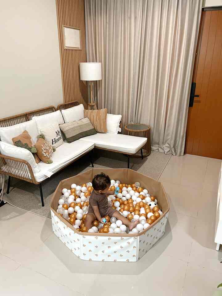 The multifunctional living room is also my child's playroom 🤣 #playroom #rumahminimalis #ruangtamu #baby #ruangbermain #japandi #whiteandwood