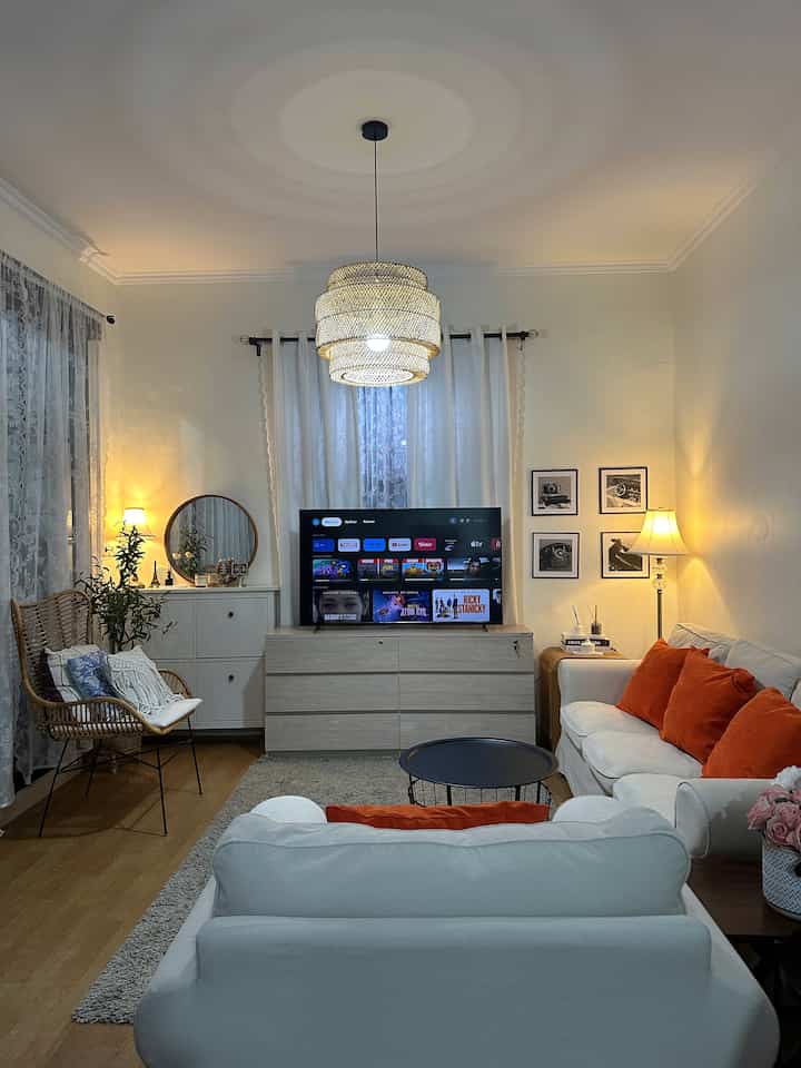 Kehidupan di rumah kami saat bulan Ramadhan ramai di malam hari.
#ruang tamu
#ruangtv
#ruang tamu
#sofafavorit
#ruangfavorit