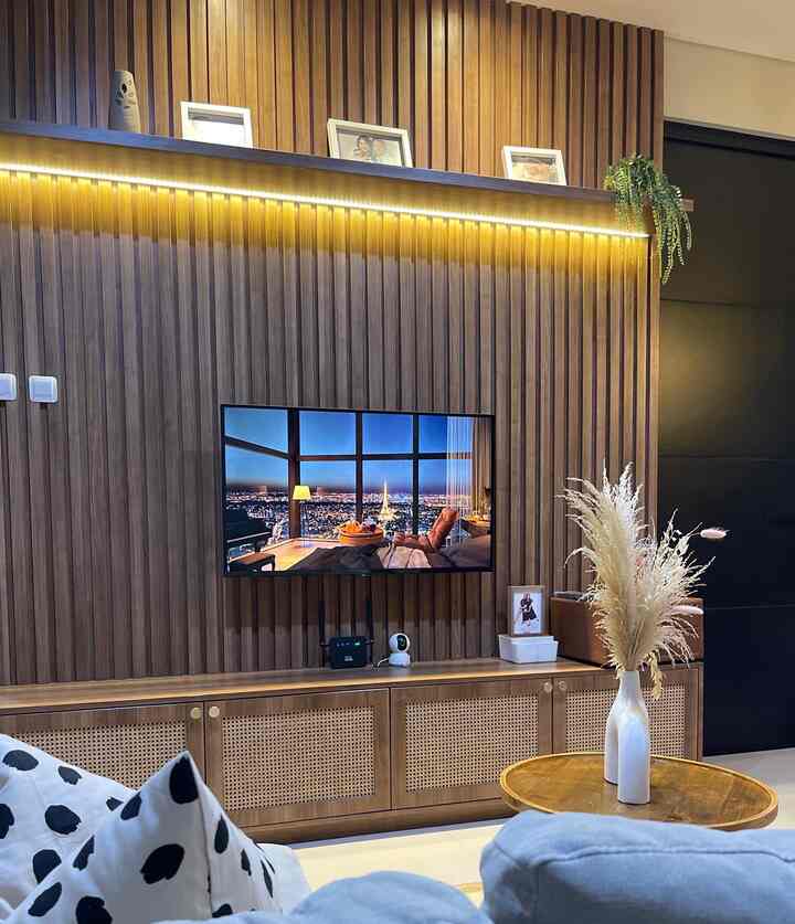 THE POWER OF LIGHTING 🌌⭐️

Creating the perfect interior design involves many things, from furniture and color palette to room decoration. However, one element that is no less important is lighting (lamps)! Because it has a big impact on the ambiance and aesthetics of the space.

#HomeLighting
#LampInspiration
#HomeLights
#LivingRoom #Livingroomaesthetic #homedecor
#decorlivingroom #nightlamp #nightvibes

