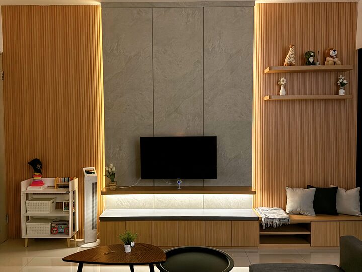 short form carousel card thumbnail