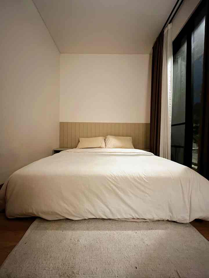 Our master bedroom 🤩
Paling nyaman disini! Kali ini kita tambahin aksen wallbatten😍 supaya dindingnya ga polos banget. Next tambahin apa lagi yaa?

Kasih masukan dunk! Comment ya!

#BedroomStyling
#BedroomDecor
#MakeOverKamarTidur
#Wallbatten
#kibouichirecommendation
#RumahDeveloper
#RumahMungil