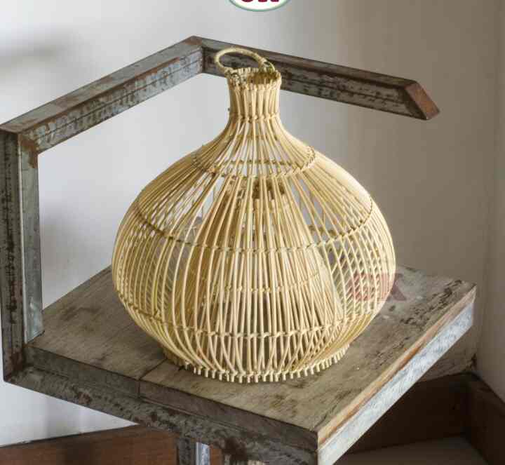 D30 Lampu kafe rotan