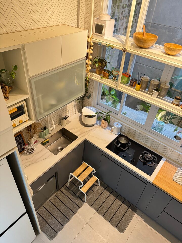 short form carousel card thumbnail