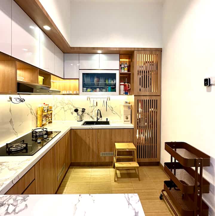 My Dream Kitchen inspiration

Hi neighbors! Meet the only kitchen in our house. FYI, the second slide is a "before" photo of this kitchen.

All of these kitchen sets are custom made by the contractor who renovated our house. Because I personally don't have a very tall body, this dream kitchen was designed by lowering the ceiling to a position just above the kitchen set. The point is to ensure that there are no gaps that can store dust and dirt in the future.

Hopefully it will inspire you, neighbors

#mydreamkitchen
#kitchen decor ideas
#kitchenaesthetic
#minimalist kitchen
#japandidesign