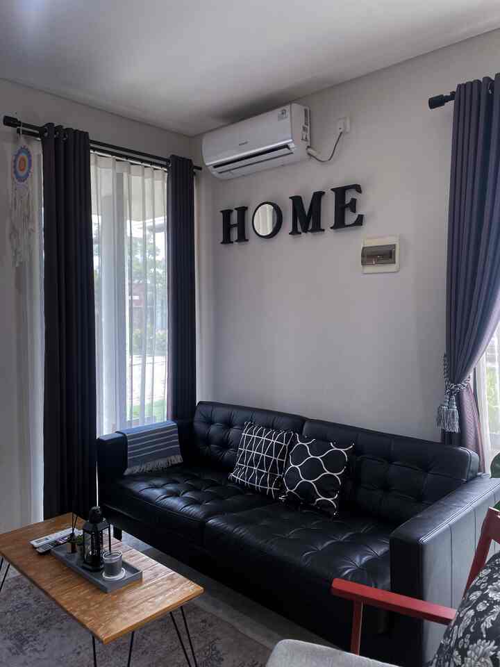 OUR DREAM SOFA COME TRUE

Ini adalah lebaran pertama kami di rumah yang memasuki bukan ke 6 berjalan kami tempati, suasa lebaran di tahun ini terasa berbeda karna ini kali pertama kami merasa sangat bahagia ada di rumah impian kami

Sofa impian kami akhirnya berada di rumah kami menghiasi awal mula suasana pertama dirumah ini

Bahagia rasa nya bisa merasakan moment ini bersama keluarga tersayang, dan pada akhirnya sofa ini adalah penghias dekorasi pertama di lebaran pertama kami juga di rumah ini

#dekorasilebaran
#dekorasiidulfitri
#dekorramadan
#segehouse