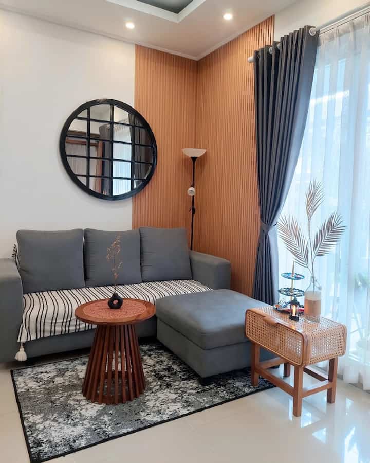 Dekorasi sederhana menjelang hari raya
.
Dekorasi simple tanpa kuker karna di rumah ini sebelum idul fitri kukernya udh ludes. 
Semoga menginspirasi

#dekorasilebaran #DekorasiIdulfitri #dekorramadhan #livingroom #dekorasilivingroom #livingroomstyling 