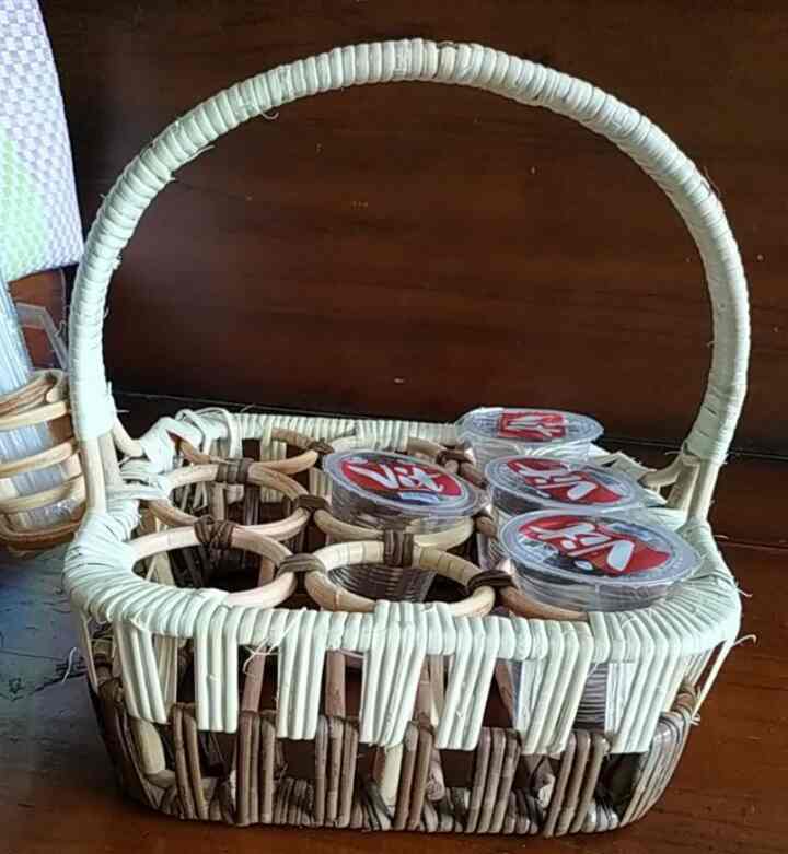 Tempat Aqua rotan, tempat minum aqua rotan