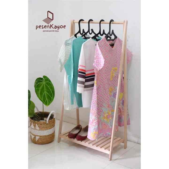Gantungan Baju & Rak Minimalis