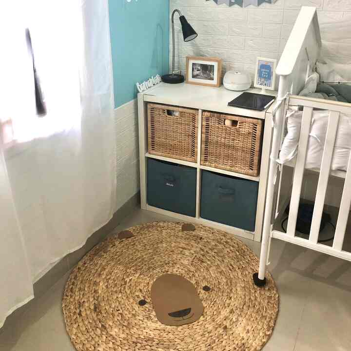 Welcoming baby✨👀 Karena sebentar lagi lahiran aku membuat 1 sudut kamar lebih baby friendly
Berikut Ide dekor kamar supaya lebih nyaman ketika ada bayi
✅ kasur bayi
✅ karpet
✅ changing table
✅ mainan baby & sedikit dekorasi berbentuk binatang 

#rumahcluster
#JKTtimur
#Tinyhome #lowbudgetdecor #rumahdeveloper