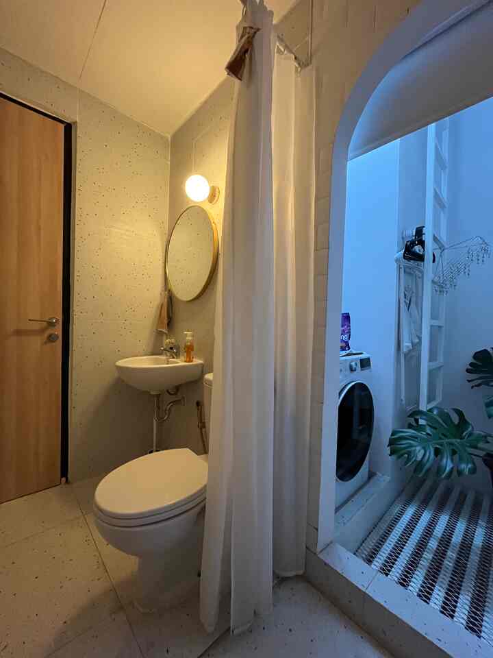 Laundry space terpencil 😂

#laundryinspiration #tempatjemuran #laundryspace #laundrymungil #RumahMungil #Kibouichi