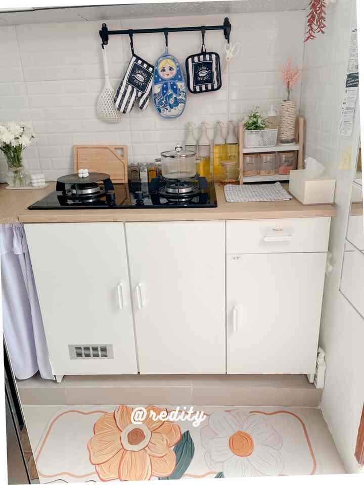 🤍 One of the Favorite Corners in the Kitchen 🤍

Minimalist design matching white wood
We usually use it for brewing drinks and kitchen spices

#kitchenidea #dapurminimalis #dapursimple #dekorasidapur #scandinavianstyle