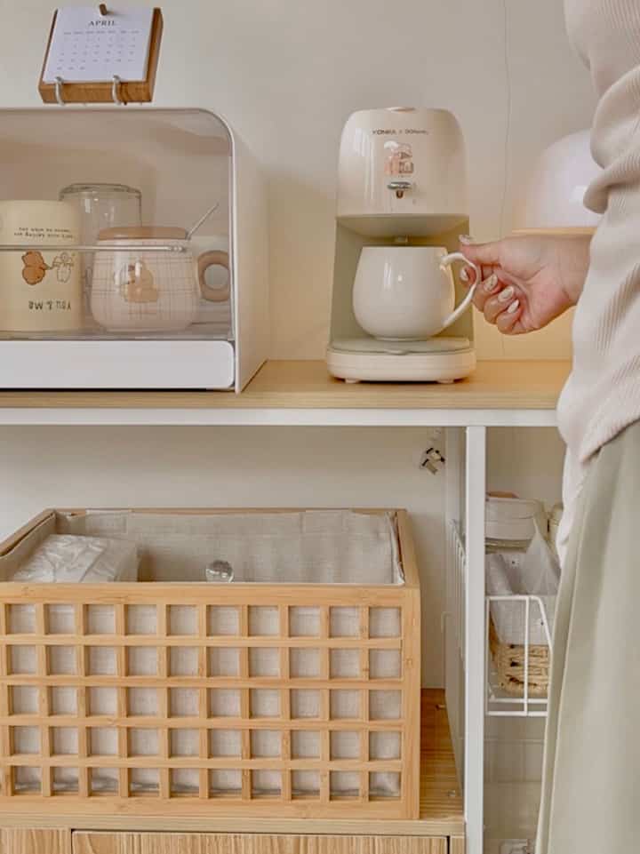 Benda-benda favorit aku dirumah 

Benda yg sering muncul dipostingan adalah benda2 favorit aku ya ada keranjang bambu jam korea kursi cafe nah ini ada yg terbaru coffee maker semuanya aku beli di online shop market place benda2 tersebut bisa memberikan suasana ruangan yg lebih berbeda 

#bendafavorite
#rekomendasidekor
#recommendeddecoritems
#minimalis 
#koreanhouse
#aesthetic