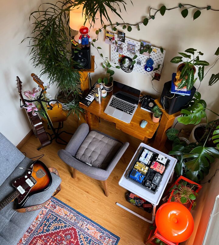 short form carousel card thumbnail