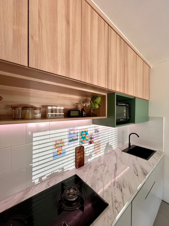 short form carousel card thumbnail