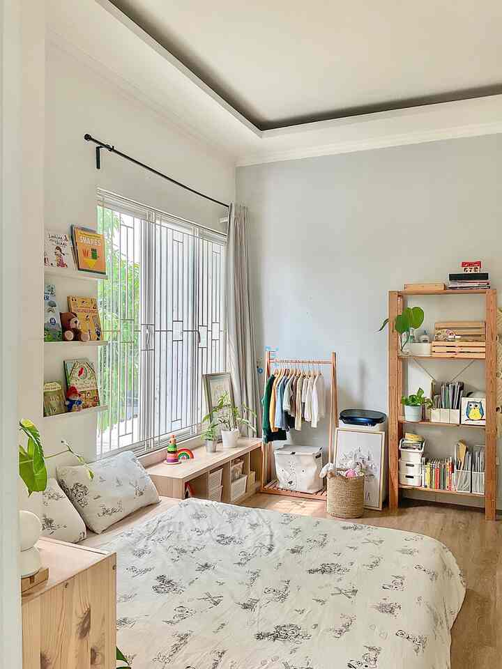 classic aesthetic look • new pattern bedding for scandinavian kidsroom 

Suka banget sama vibes ini, kesannya jadi elegan. Ternyata kamar anak ga selalu harus pakai warna bold ya, kita juga bisa menggunakan warna-warna soft maupun pastel. Look nya jadi terasa lebih mewah..

#bedroomstyling
#kidsbedroommakeover
#livewithkids
#scandinavian
#rumahcluster
#beddingstyling 
#classicpattern 