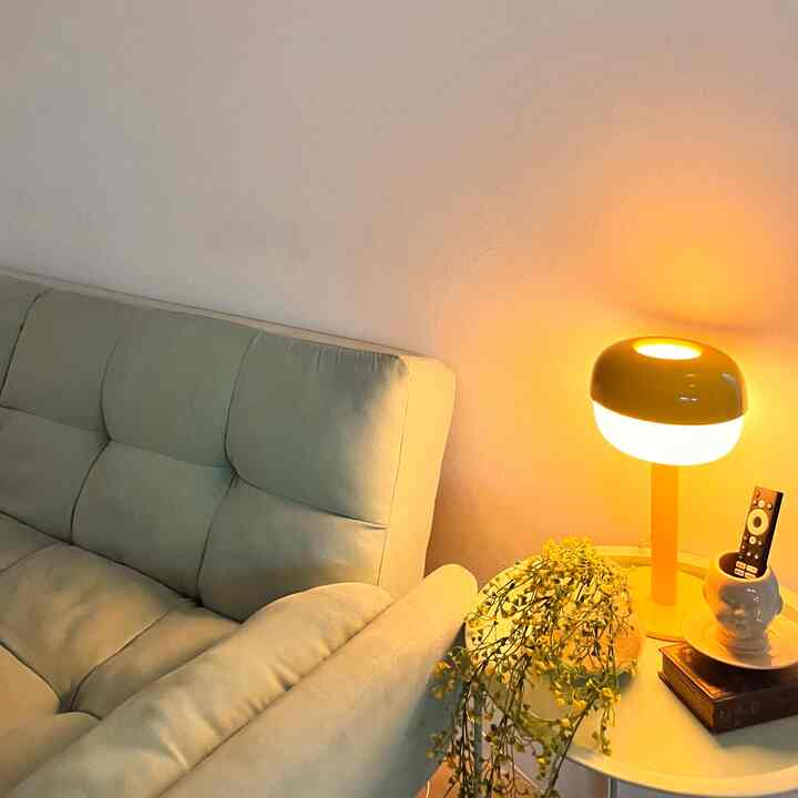 Mode nyaman aktif!

#cozyroom #nightvibes #cozyroom #nightlight #lamp