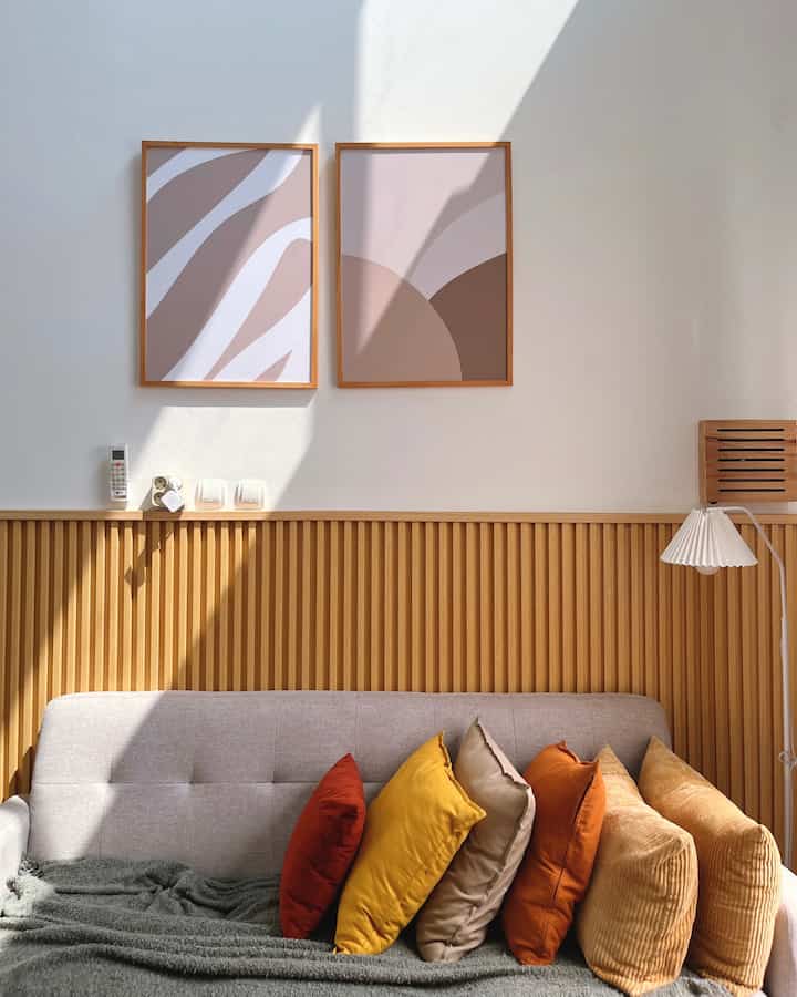 Dekorasi Low Budget

Sebenarnya untuk mendekor rumah itu gak semuanya harus mahal baru bisa terlihat estetik. Ada banyak barang-barang dekorasi rumah yang budget-friendly tapi tetap bisa bikin rumahmu jadi estetik..

Untuk dekorasi dirumahku yang low budget seperti penutup mcb, lampu estetik, wall decor, dan lainnya..

#DekorBudgetFriendly #AestheticAffordable #SpillDecorLowBudget #Homedecor #Dekorasirumah #Dekorasiruangan #dekorasiestetik
