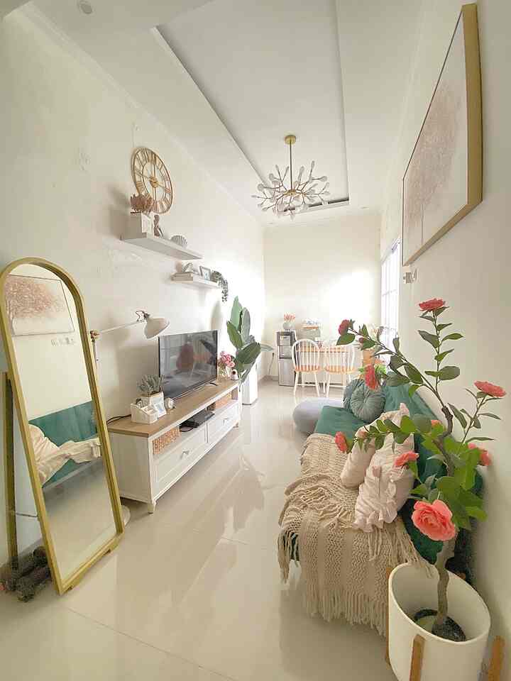 この無料テーマでは、homelivingbylistya のテレビ ルームまたはファミリー ルームを更新したいと思います。小説を読んだり、映画を見たり、子供たちと遊んだりして時間を過ごすのに最適な場所だからです😊✨



#リビングルーム #homelivingbylistya #homedecor #homedecorenthusiats #favoritecorner #inspirasirumah #shabbychic