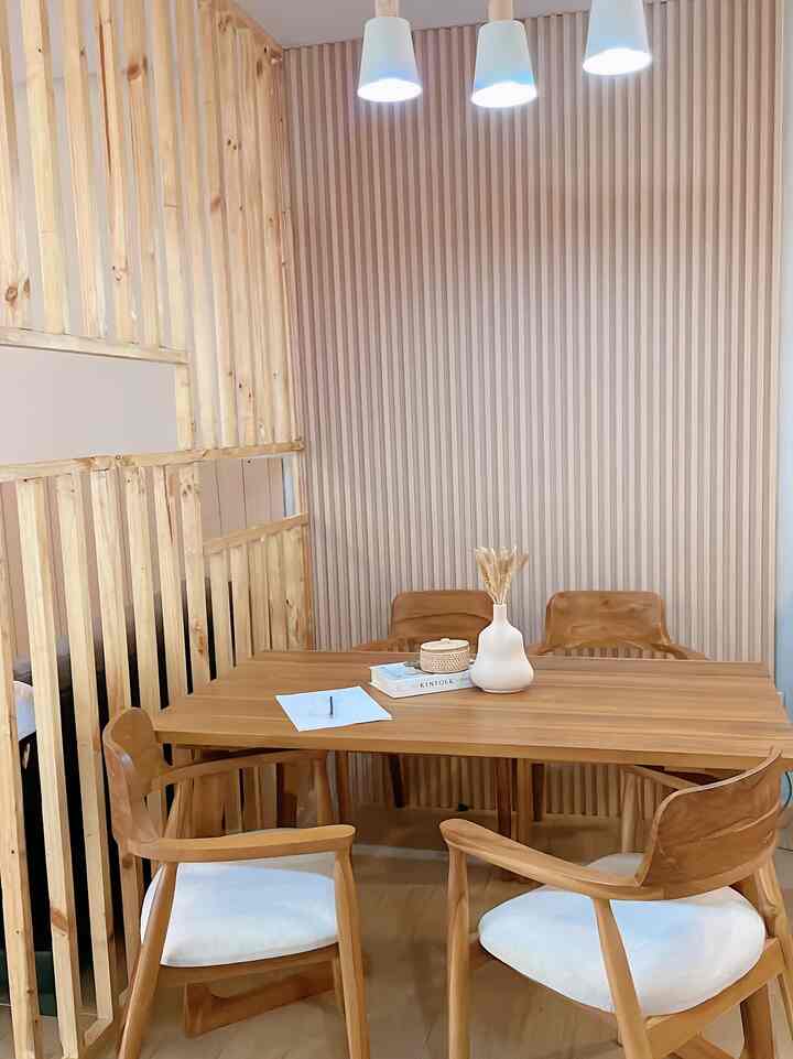 Hiroshima dining set, Grade A teak wood made in Jepara, aesthetic right 🥰🙃🫶🏻
#dinningset #dinningroom #ruangmakan