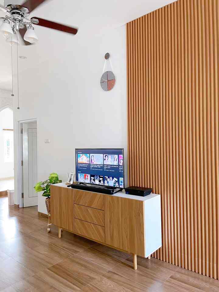 Japandi TV room 🍃

Spot ternyaman di rumah karena disini adalah tempat seluruh keluarga berkumpul dan beristirahat sambil menonton tv bersama. Interior yang kami terapkan juga cukup simple tapi tetap mengacu pada konsep japandi. Semoga bermanfaat.

#japandi #tvroom #livingroom #homesweethome #livingwithkids #minimalist #whitewood #inspirasirumah #interiorrumah 